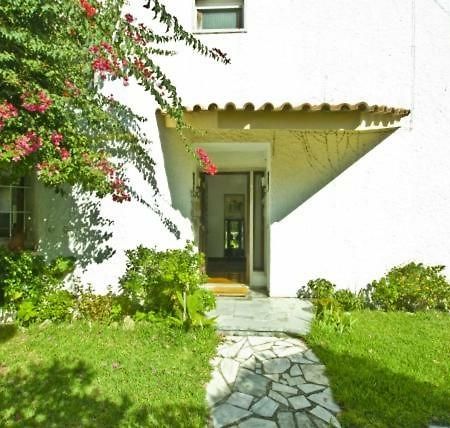 Traditional Villa In S Pedro , Estoril Alapraia Exterior photo