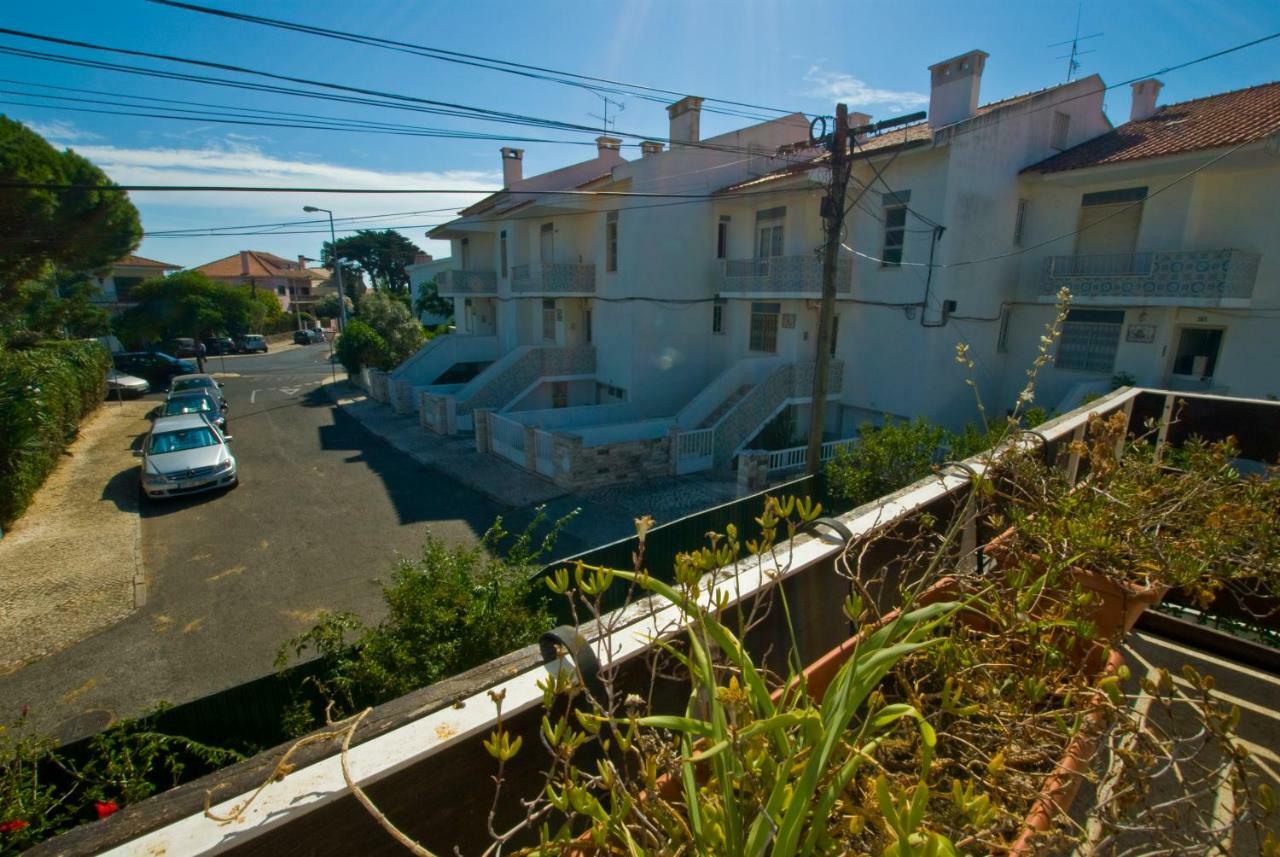 Traditional Villa In S Pedro , Estoril Alapraia Exterior photo